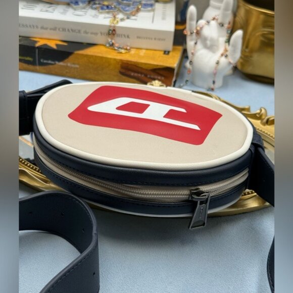 🆕 DIESEL 🧿 NWOT Rinke Circle Shoulder Bag - Neutral Beige, Red, White & Blue - Picture 8 of 16